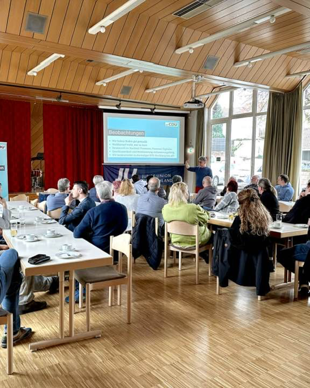 Nachtreffen zum Wahlkampf